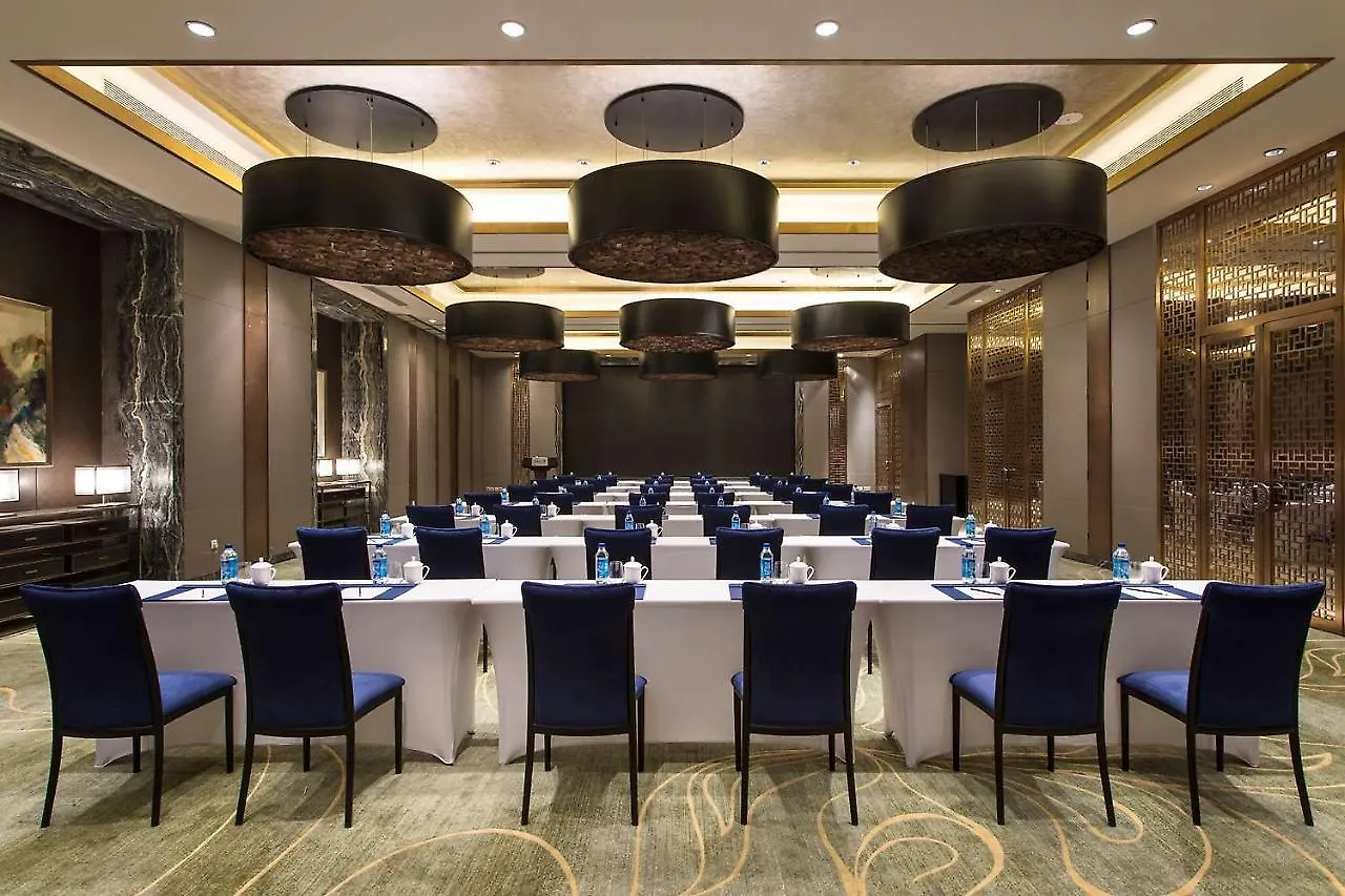 Radisson Blu Zhengzhou Huiji Ξενοδοχείο 5*,