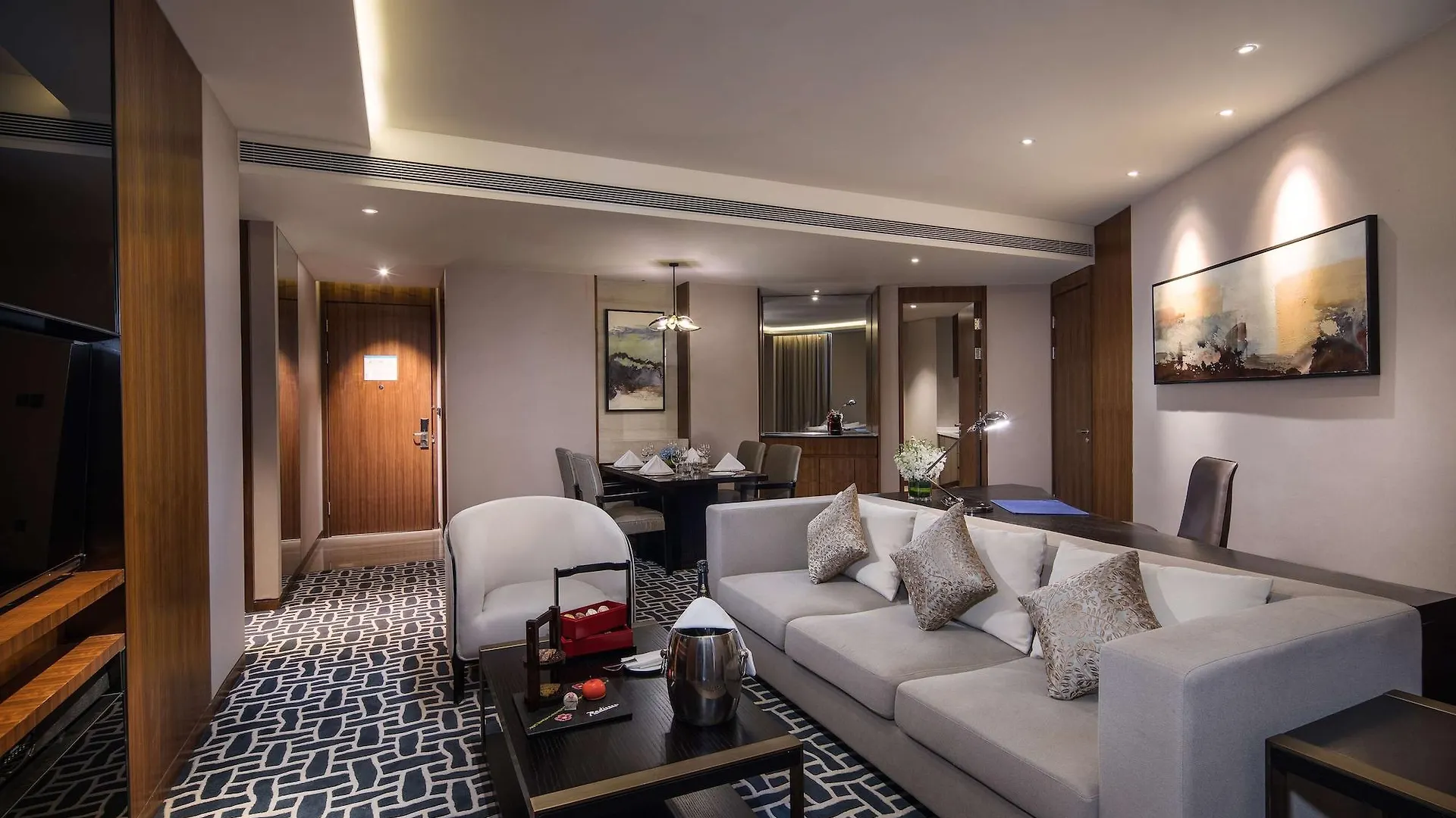 Radisson Blu Zhengzhou Huiji Ξενοδοχείο 5*,
